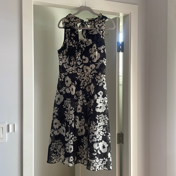 Flowered midi dress - Picture 1 of 5